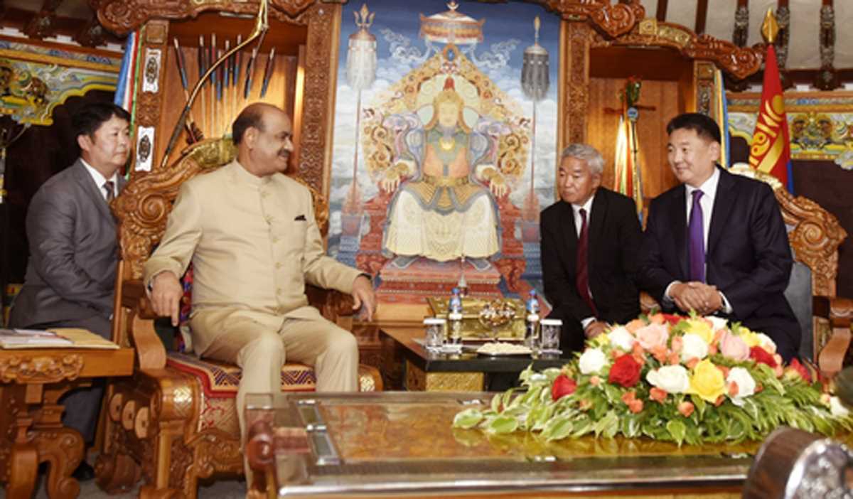 लोक सभा अध्यक्ष बिरला ने मंगोलिया के राष्ट्रपति, प्रधान मंत्री और स्पीकर से की मुलाकात